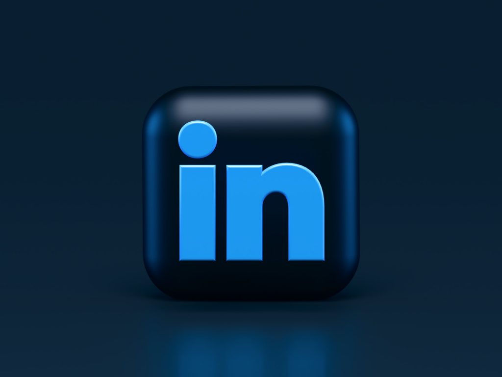 build lead lists from LinkedIn
